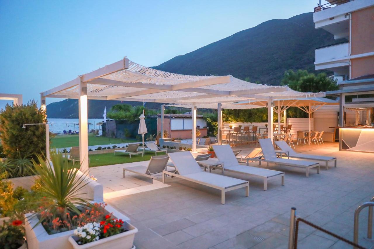 Cosmos Hotel Vasiliki  Exterior photo