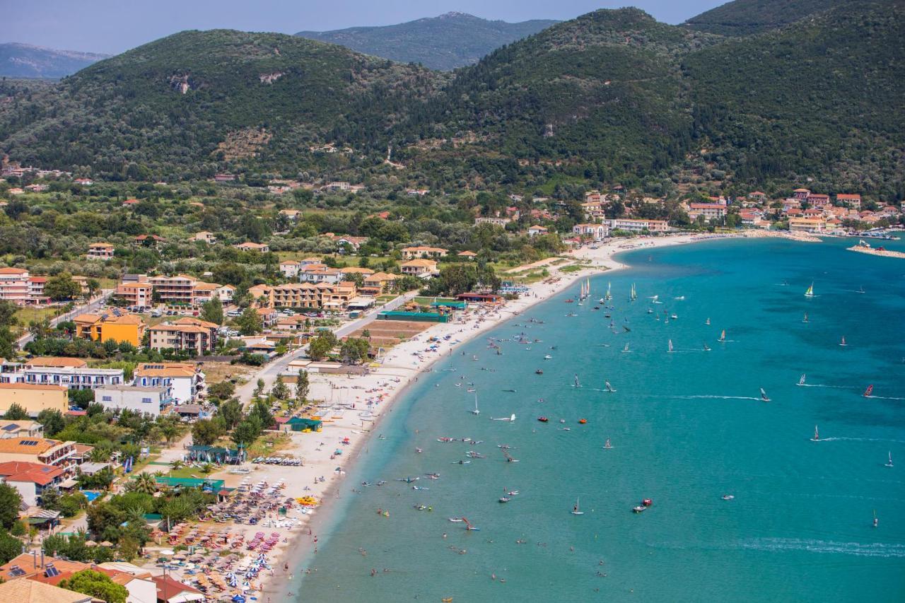 Cosmos Hotel Vasiliki  Exterior photo