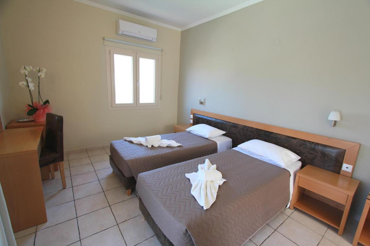 Cosmos Hotel Vasiliki  Exterior photo